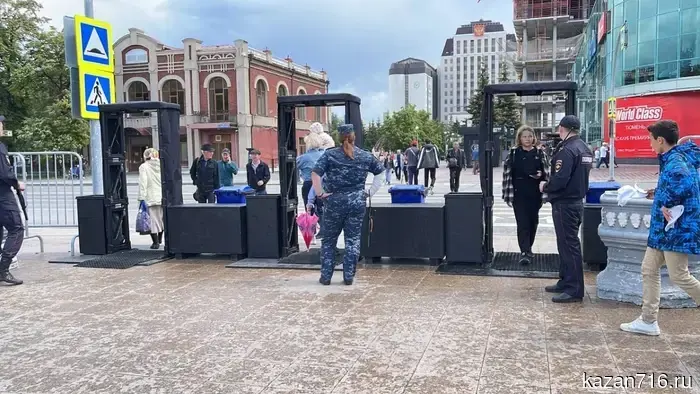 Снижение цен на нефть и экономический спад могут вызвать социальный кризис в Российской Федерации.